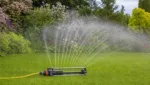 Rasensprenger für große Flächen – effizient bewässern